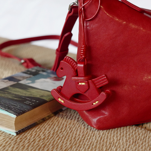 葱木 好运手缝小马包包挂件 红色皮质手工植鞣牛皮小马挂件高级感