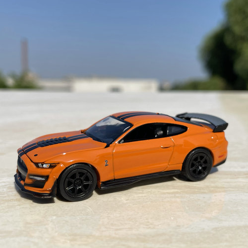 散货1:64福特谢尔比眼镜蛇GT500 合金汽车模型