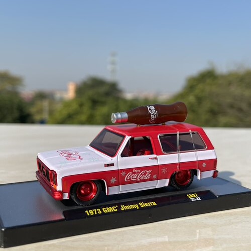 1:64通用GMC越野车 合金汽车模型