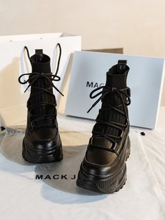 香港MACKJASCHK短靴加绒冬新款2023袜靴小个子厚底内增高马丁靴女