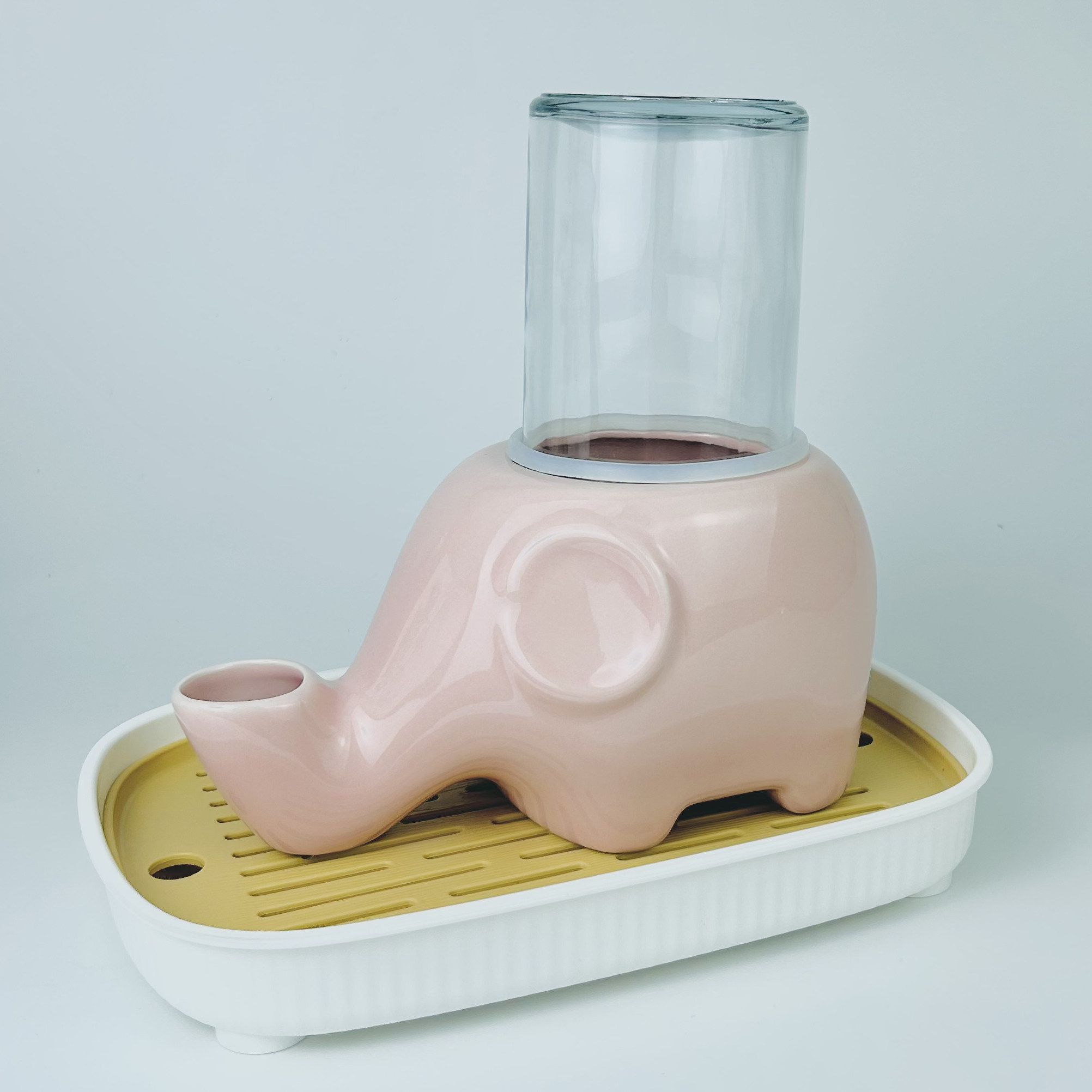 不湿下巴神器大象饮水器专用托盘扁脸加菲水碗伴侣