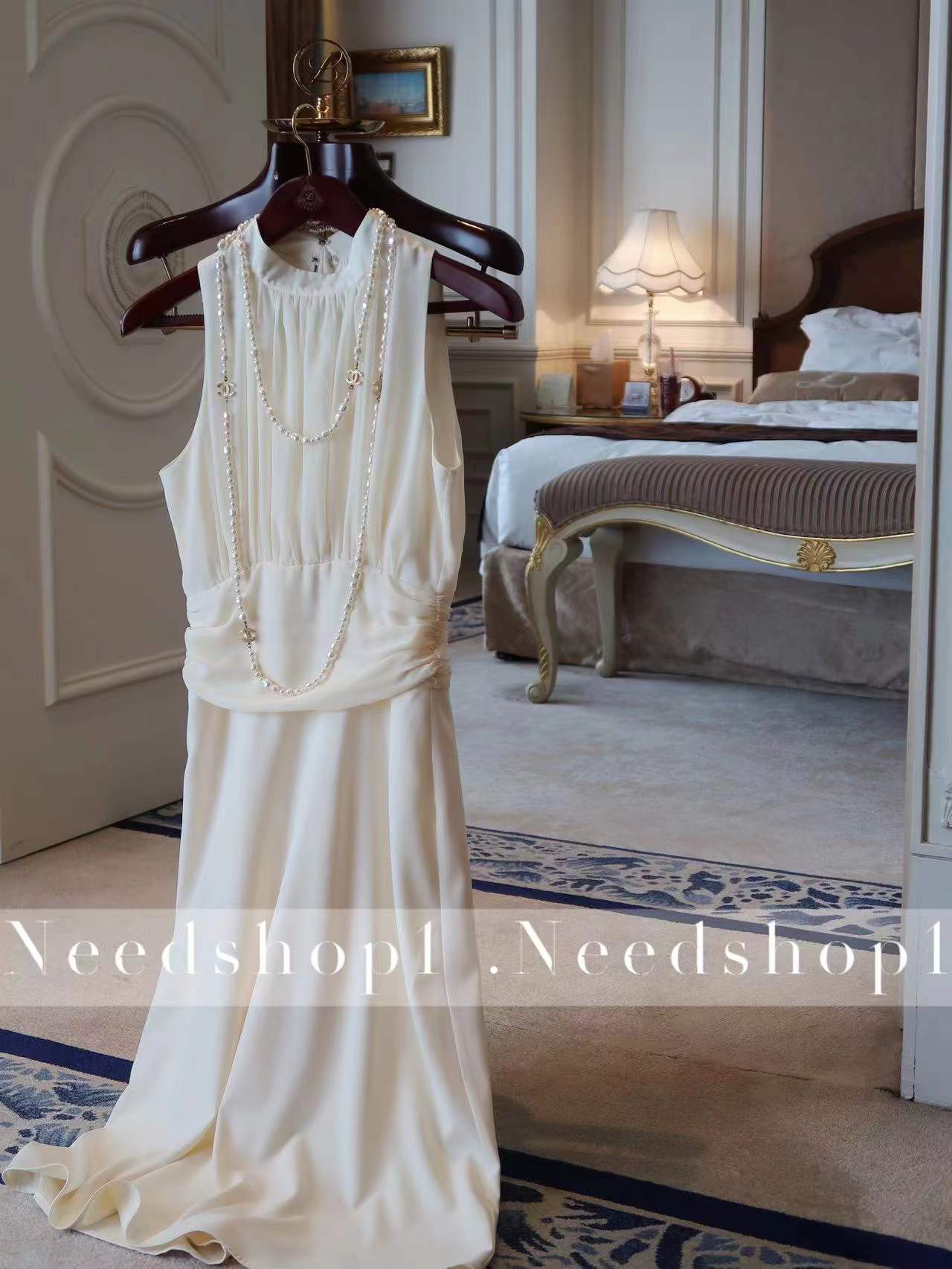 NeedShop12022春夏新款温柔气质无袖圆领丝滑双层不透连衣裙