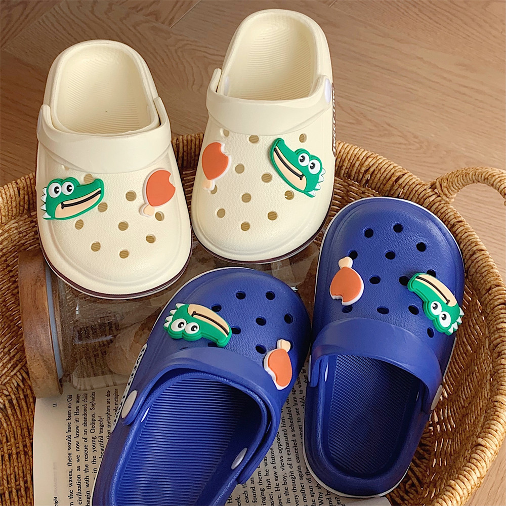 新款可爱网红鳄鱼中小童外穿包头洞洞鞋男女童防滑休闲儿童拖鞋夏