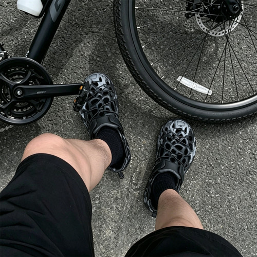 细细条渐变色男士涉水溯溪鞋