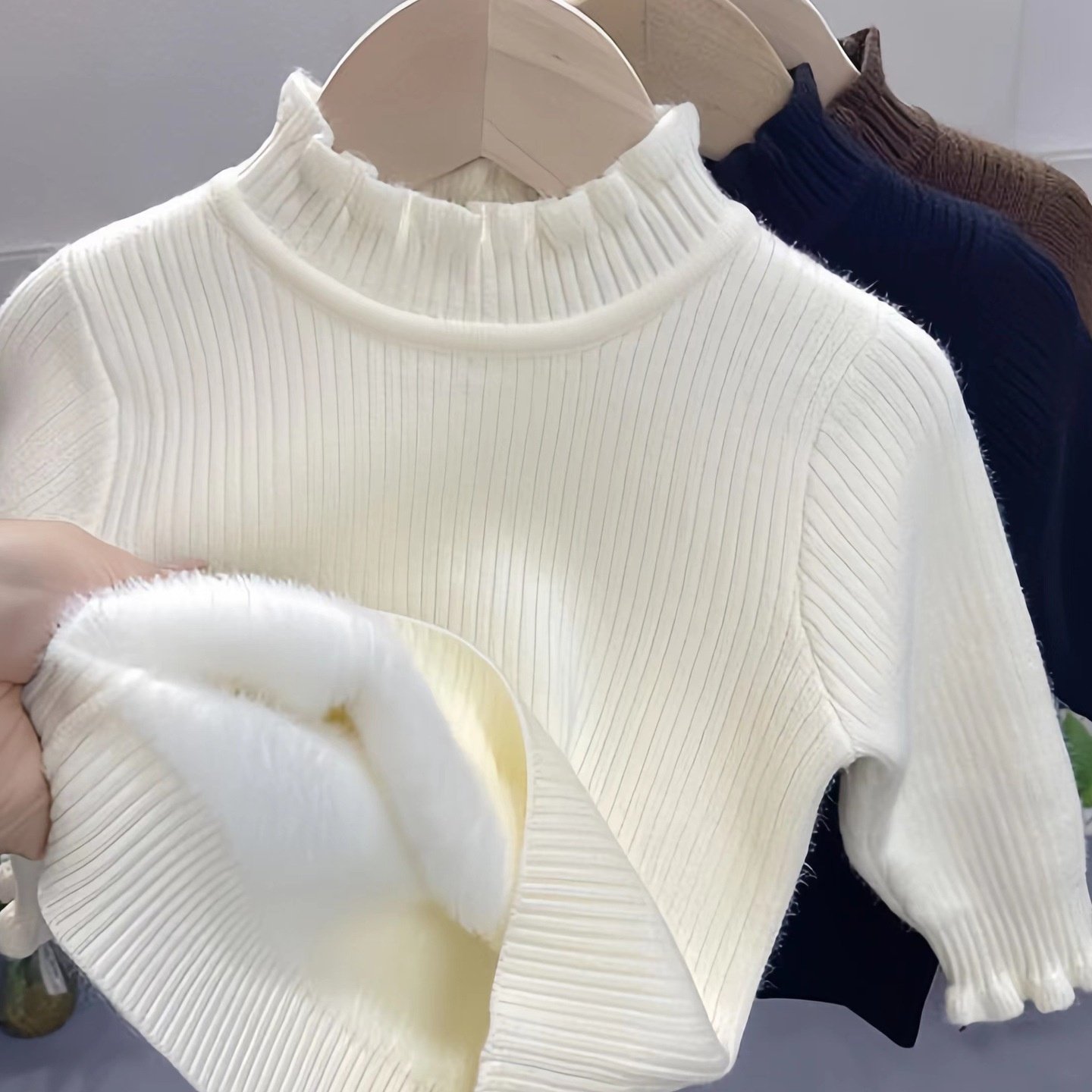 儿童一体绒毛衣2026新款女童毛衣加绒款柔软亲肤抗起球高品质款