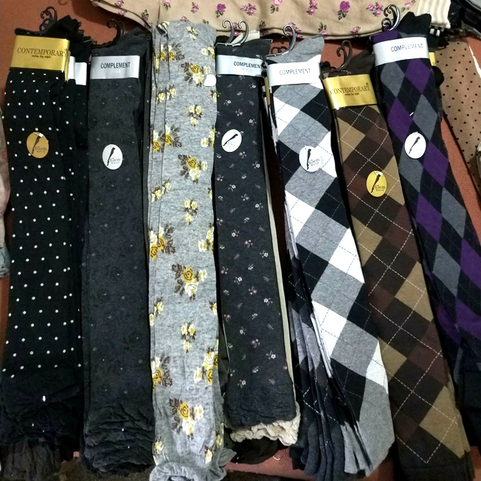 杂款过膝及膝女袜春夏薄款为主