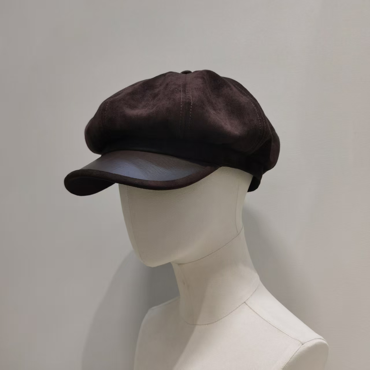 2025新款复古麂皮绒皮报童帽女秋季商场同款显脸小八角帽画家帽