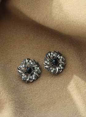 欧美外贸设计师饰品复古黑色锆石做旧个性独特银色清冷感夸张耳夹