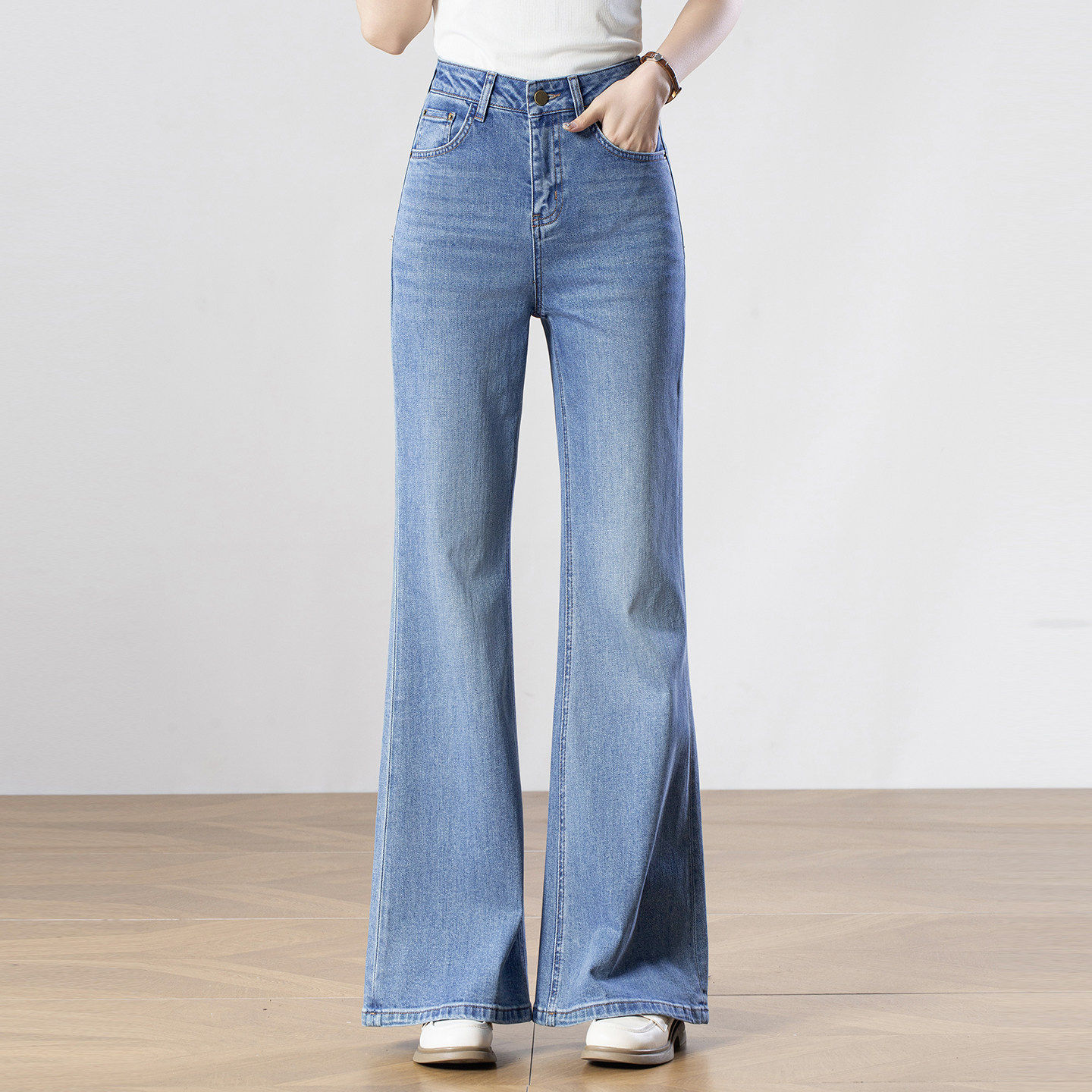 高腰微喇牛仔裤女2026年春季新款显瘦修身不贴腿喇叭裤拖地长裤子,女装/女士精品,牛仔裤,淘宝优惠券,粉丝福利购,淘宝优惠卷