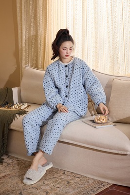 冬季新三层夹棉睡衣女加厚保暖家居服套装可外穿甜美风波点睡衣女