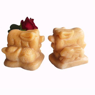 【丁财两旺】属猪人2025年蛇年生肖吉祥物随身挂件摆件家中摆放