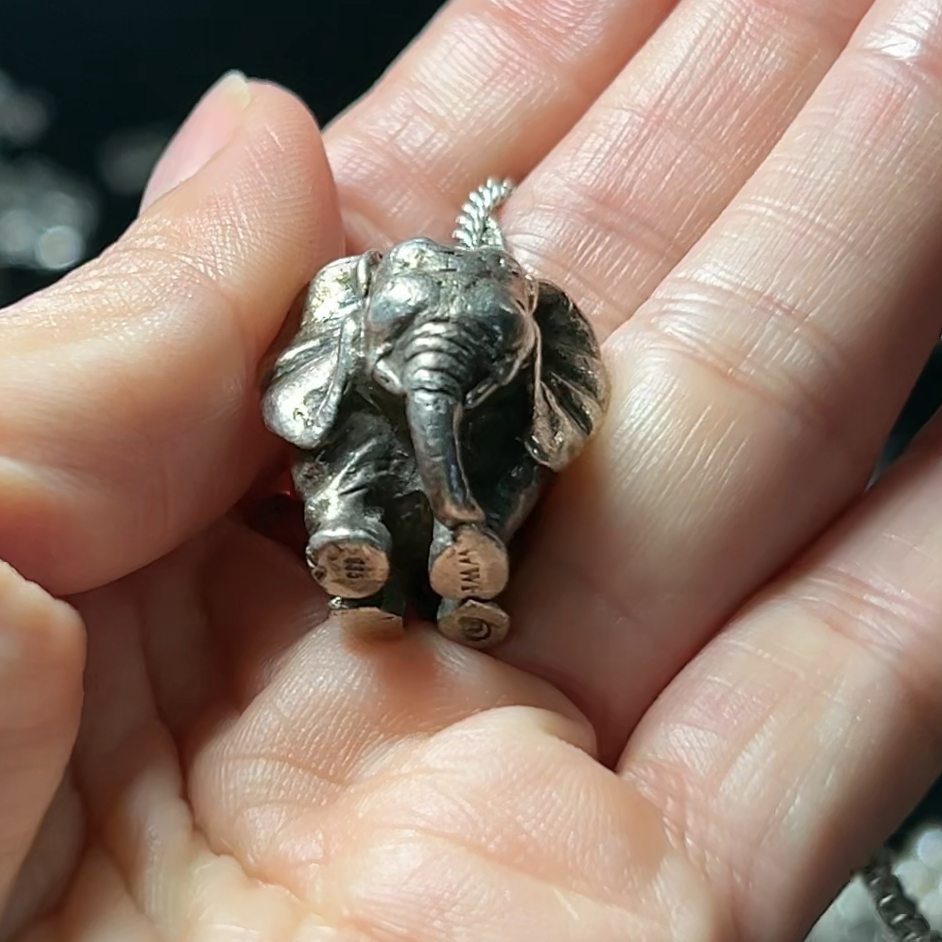 935银大象银链44g 735