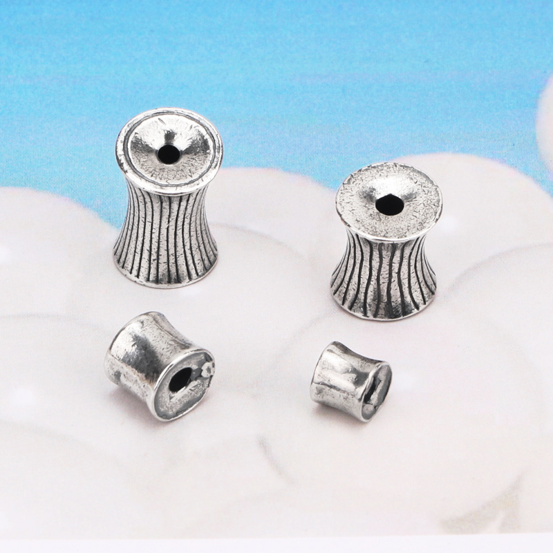 银势银条纹桶珠红绳编织手链配饰