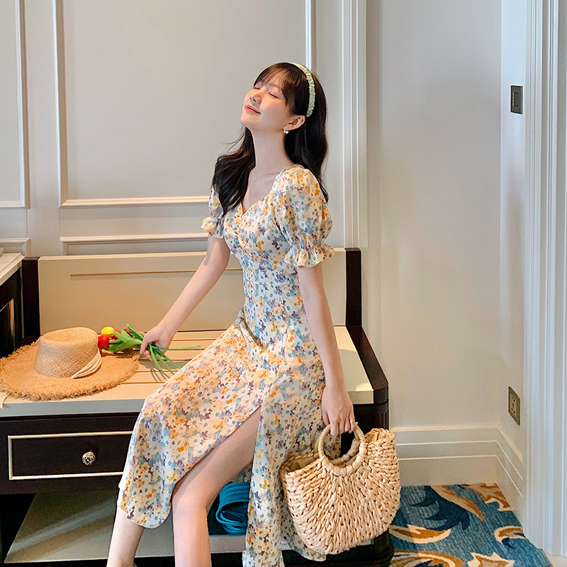 Floral dress 2021 spring and summer French tea break skirt bubble sleeve split Chiffon slim dress fairy slim dress