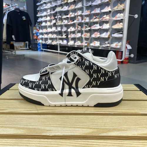 【奥莱折扣】男女情侣板鞋复古老花厚底休闲鞋3ASXLM13N 3ASXCLP3