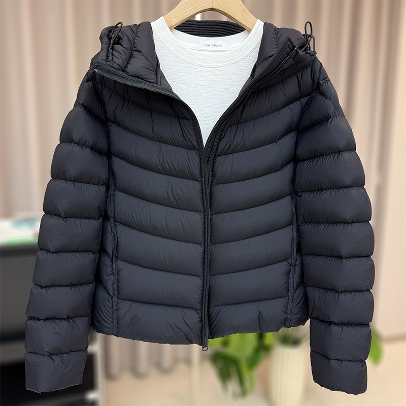 zaw大码女装轻薄连帽排骨羽绒服女秋冬胖mm短款轻便保暖显瘦外套