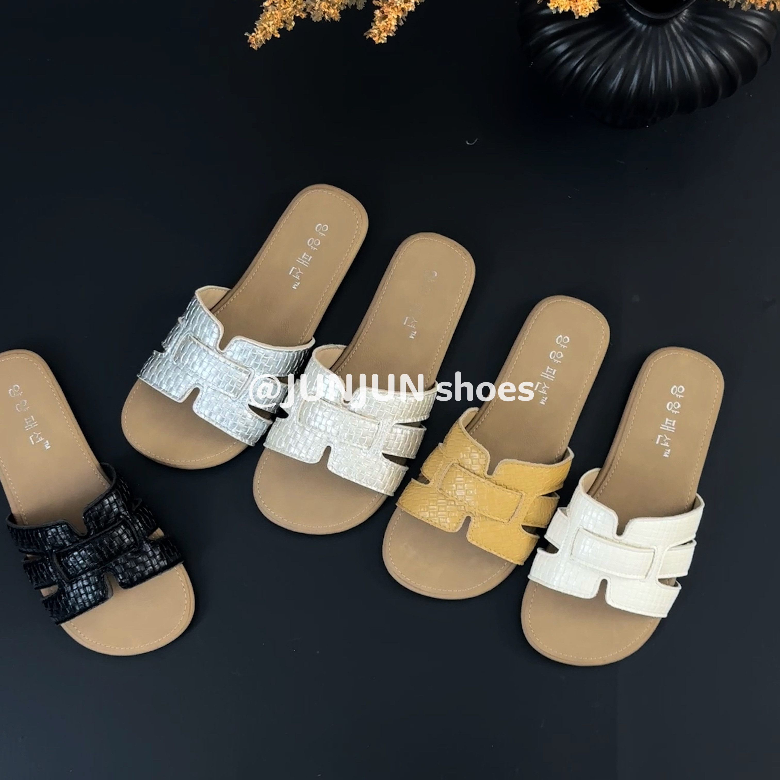 网红拖鞋女外穿2026夏季新款法式仙女风配裙子平底凉拖沙滩一字拖