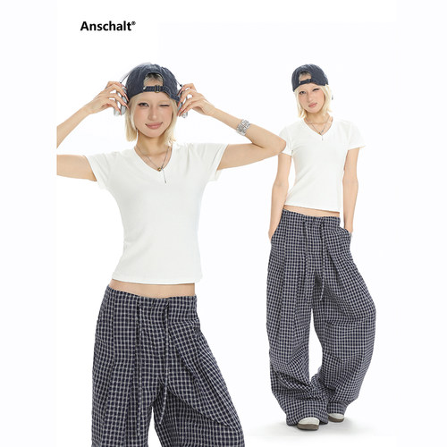 新疆长绒棉V领短袖T恤—ANSCHALT