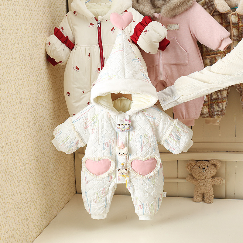 冬款线条爱心外出服加厚连帽夹棉棉服冬季宝宝衣服哈衣连体衣满月