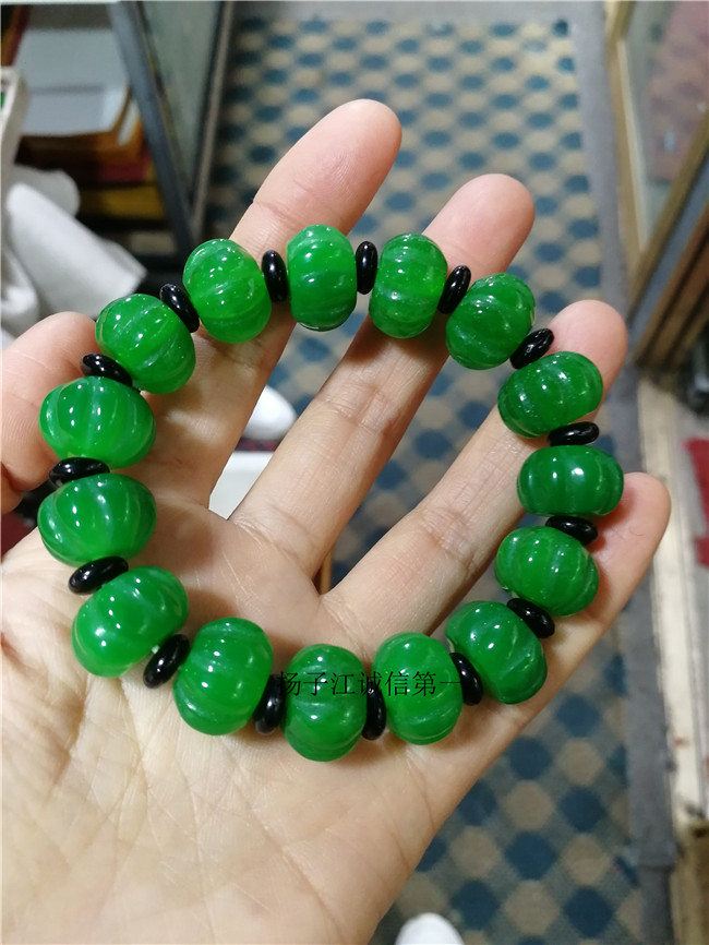 天然精雕时来运转手串满绿翡翠