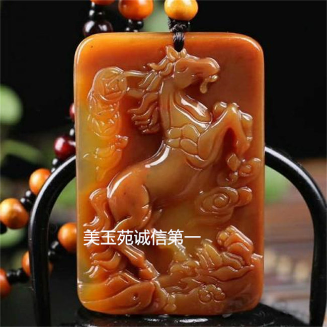 黄龙玉精雕马到成功男士吊坠