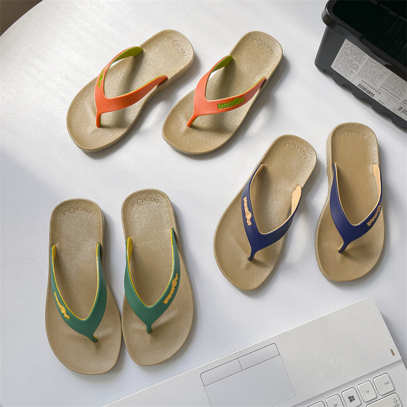 泰国进口儿童拖鞋人字拖男女童夏宝宝旅游居家浴室防滑防水软凉拖