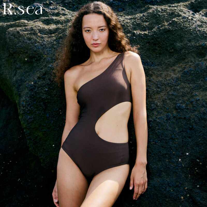 R&middot;sea美拉德斜肩连体泳衣欧美海边度假温泉高级感泳装2024