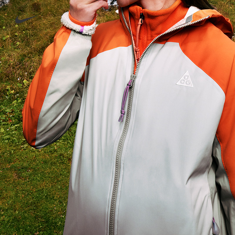 耐克女子户外夹克硬壳冲锋衣防风防水NIKE ACG PHANTAZMA IF0102
