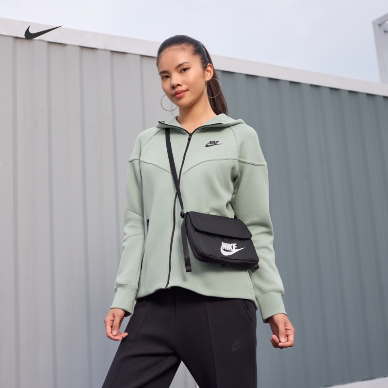 Nike耐克勾勾女子单肩包秋季实用印花收纳拉链口袋简约个性CW9