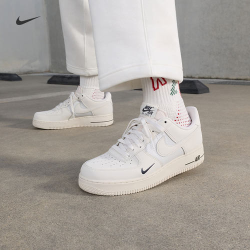 Nike耐克空军一号男子胶底运动鞋