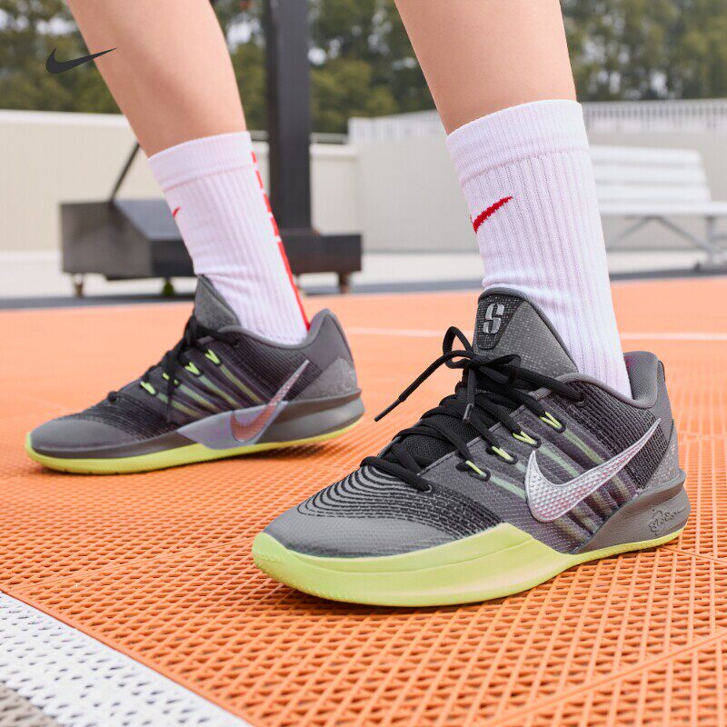 耐克萨布丽娜3男女实战篮球鞋夏季抗扭情侣NIKE SABRINA 3 HF2882
