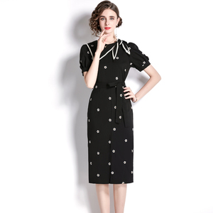 RM5270#新款女蝴蝶结系带修身显瘦开衩绣花连衣裙