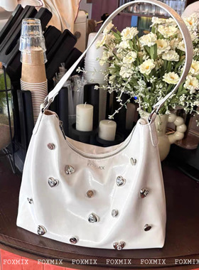 老钱风辣妹大容量单肩包通勤电脑包铆钉流浪包hobo中古包白色女包