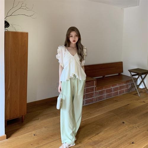 Real shot real price Korean version slim and slim V-neck design sense chiffon shirt + high waist and wide leg floor casual pants