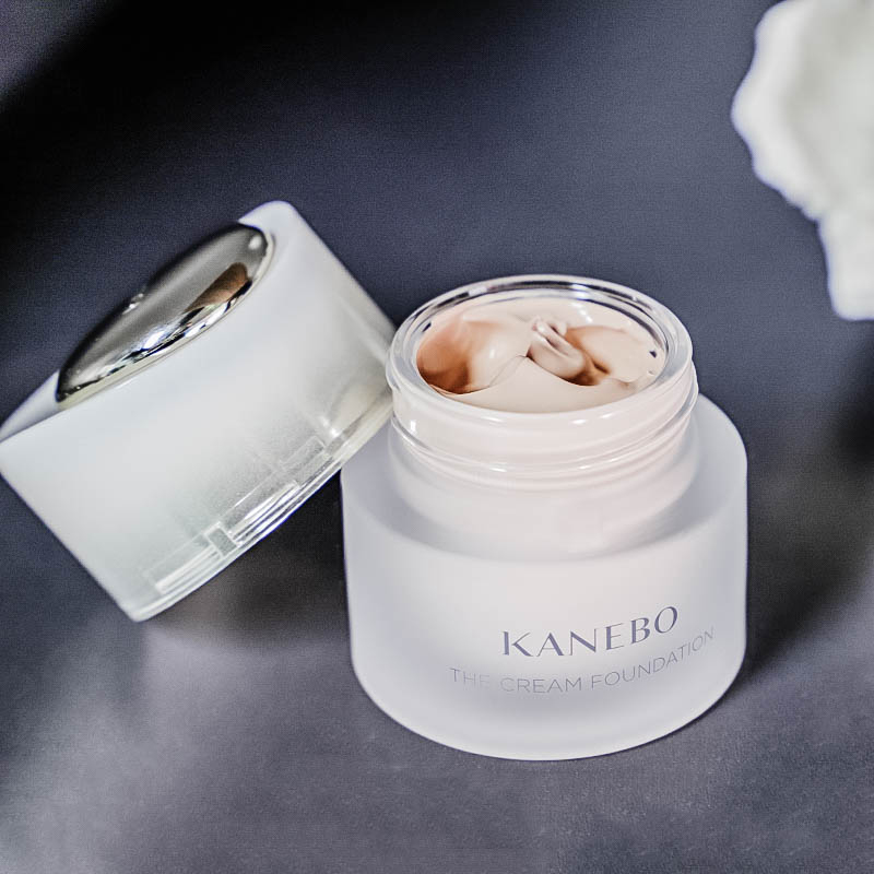 Kanebo嘉娜宝佳丽宝 新款臻萃晶采粉霜奢华奢宠粉底霜贵妇