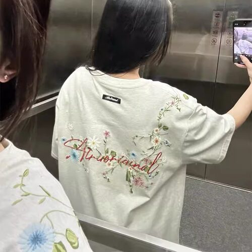 刺绣纯棉短袖t恤女宽松半袖上衣