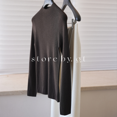 可机洗无缝一体全羊毛半高领上衣