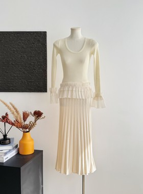 林十八  reverie冬日内搭组 荷叶边花瓣袖羊毛上衣/长款半身裙