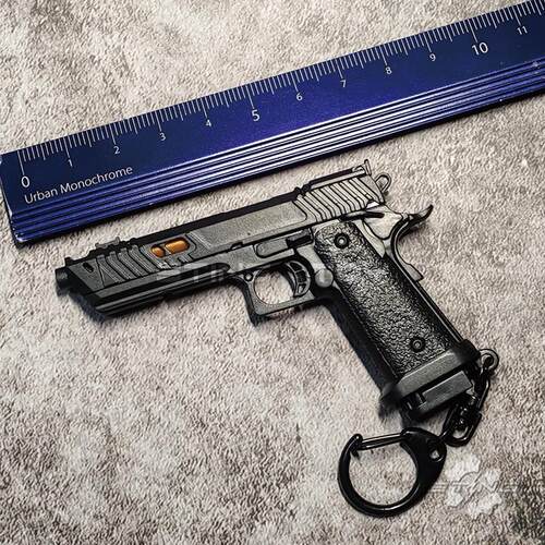 13TTIVIPER塑料枪模可拆钥匙扣