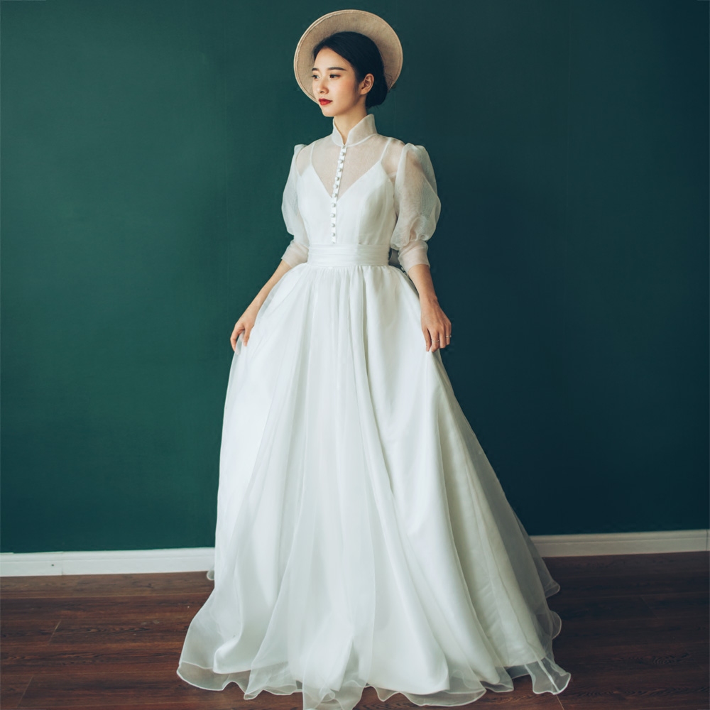 Hepburn Vintage Wedding dress stand collar middle sleeve close waist show thin Chinese literary and Artistic wedding dress