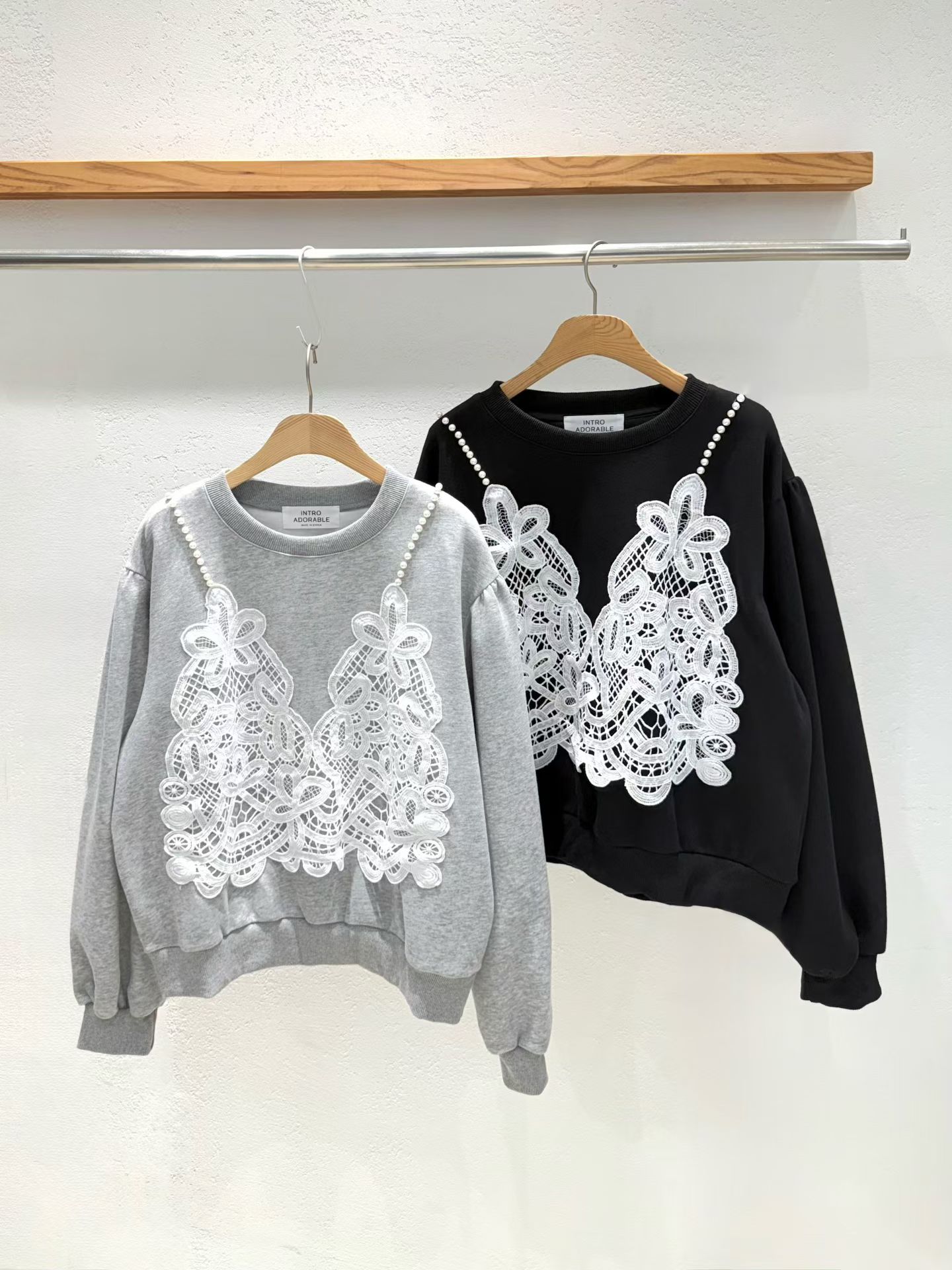 韩国东大门2025冬季新品INTRO时尚百搭假两件蕾丝长袖卫衣女