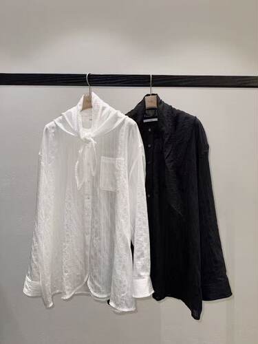 韩国东大门2026春季新品NDE人气推荐热卖含丝巾刺绣围巾套装衬衫