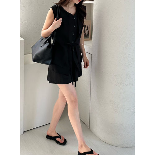 韩国东大门2026 夏新品2nd GATE简约纯色上衣背心+检紧腰短裤套装