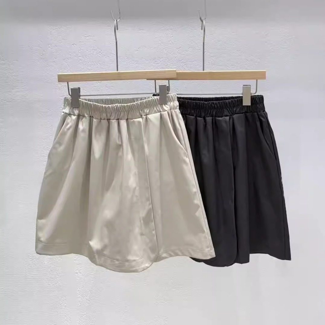 韩国东大门2025秋季新款INTRO洋气简洁纯色松紧腰宽松休闲短裤