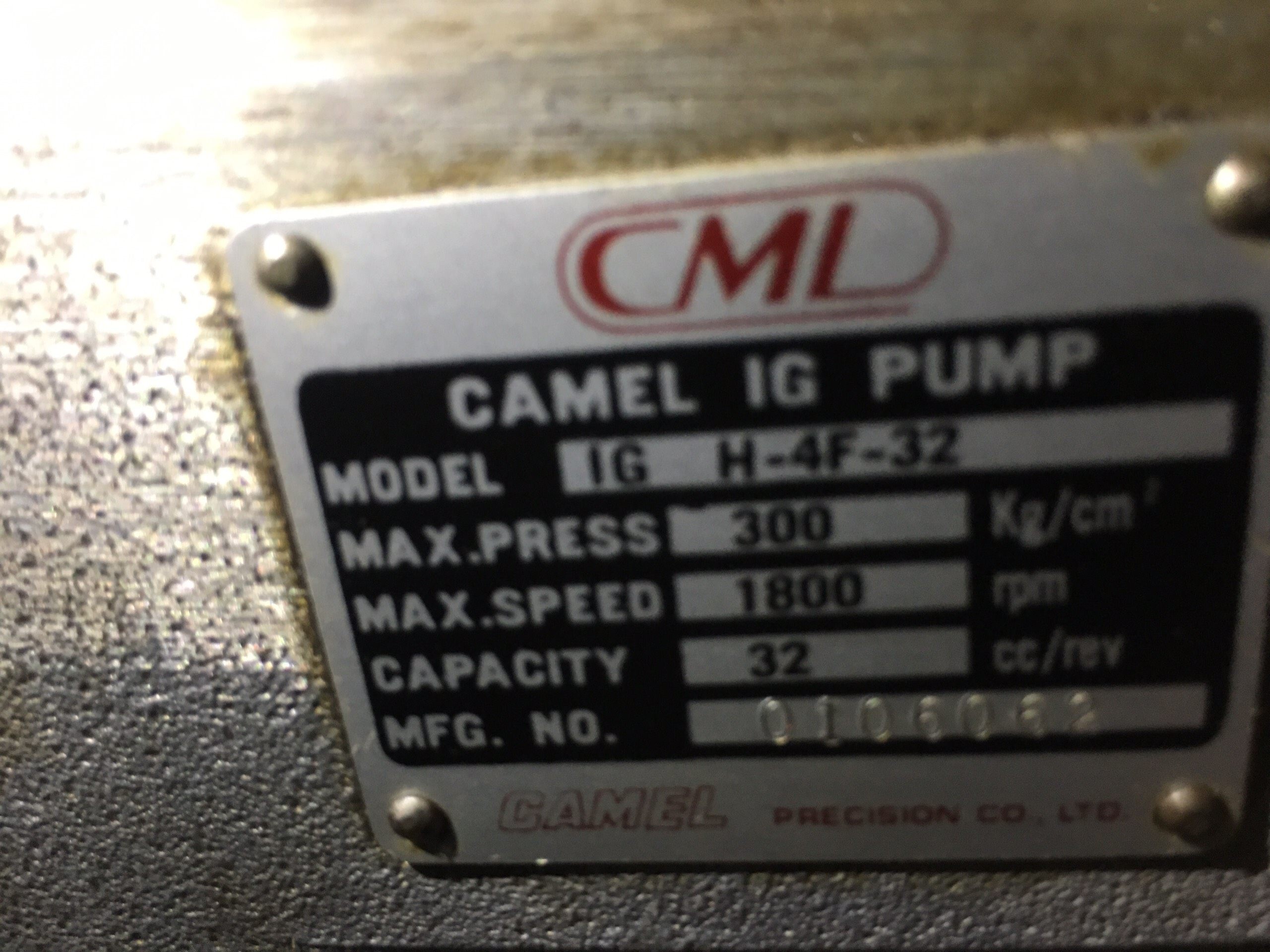 台湾cml全懋高压齿轮泵 igh-4f-32-r,igh-4f-20-r  25-20