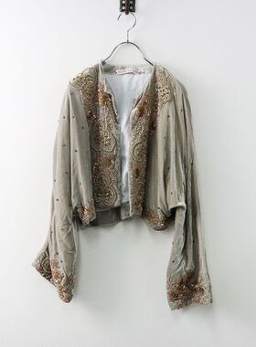 TOWAVASE 重工 灰色手工刺绣天鹅绒ZARI外套 女士开衫