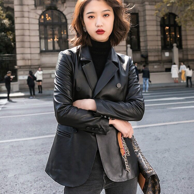 海宁皮衣女款2026秋新款头层真皮绵羊皮收腰气质修身时尚西装外套