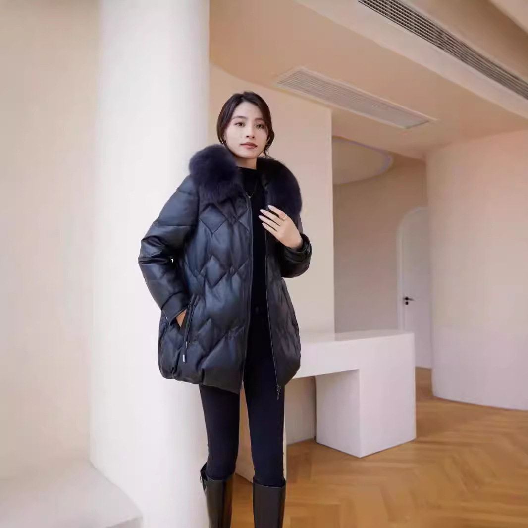 高端海宁真皮羽绒服女款2026冬新款宽松显瘦绵羊皮中长款皮衣外套