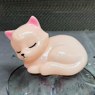 Xcl Toys | pinktoys 桃色玩具 裏春貓 里春猫 sofubi 粉色夜光