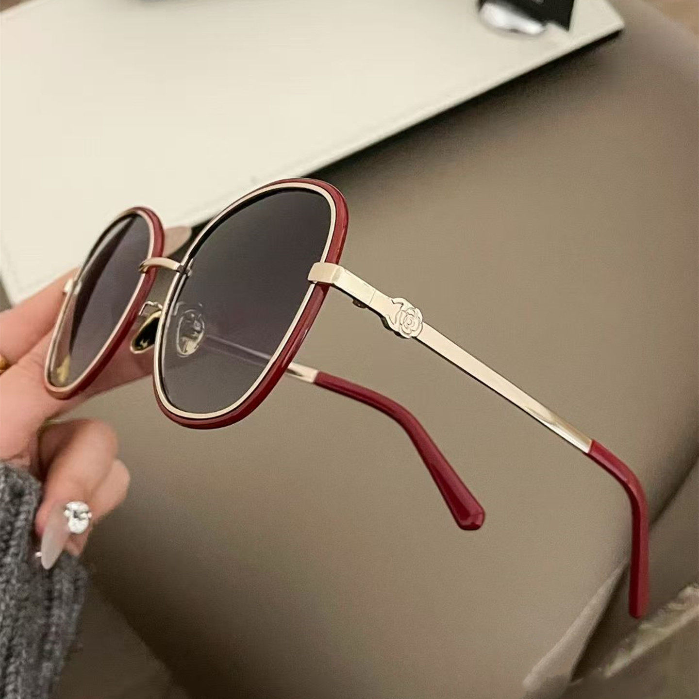 明曌圆形太阳镜女防紫外线偏光墨镜轻奢时尚圆脸适用防紫外线网红